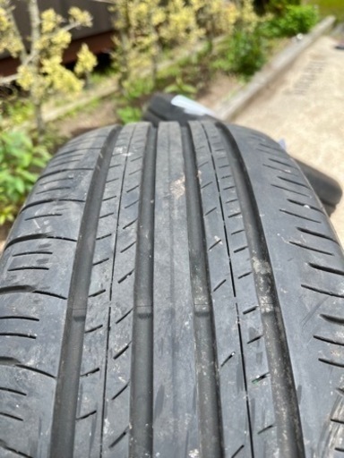 車のパーツ タイヤ、ホイール