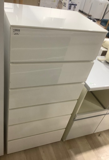 ニトリ　6段チェスト　クエス　ホワイト　入荷致しました！