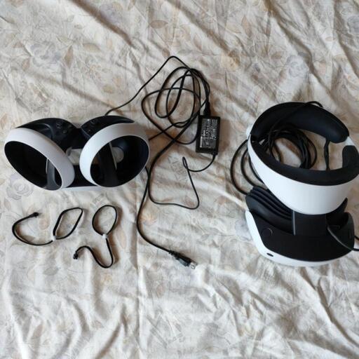 PSVR2と充電スタンド、他