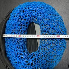  ゲルクッション 円座クッション ドーナッツクッション 座布団 クッション 椅子 体圧分散 二重 立体構造 滑り止め 通気性 耐久性 オフィス 在宅ワーク 運転席 車椅子に適用 厚くするカバー付きの画像