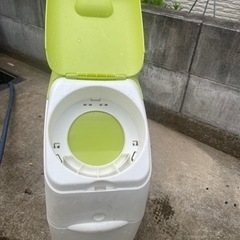 アップリカ紙おむつ処理ポット。の画像