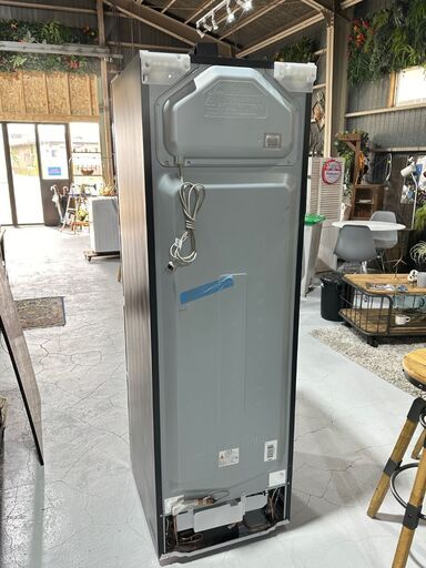 ★HITACHI 日立★ 3ドア冷蔵庫 R-V32RV 2022年 315リットル 自動製氷機能 メタリックグレー スリム ファミリー
