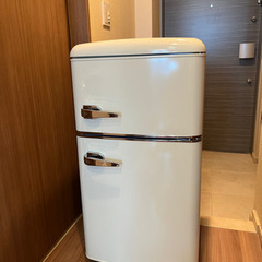【アイリスプラザ】おしゃれレトロ冷蔵庫 81L