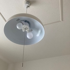 ペンダントライト、照明の画像