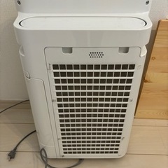 空気清浄加湿器SHARP KCF70  の画像