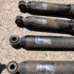 玄武200系ハイエース標準ボディ用ショック最終値下げの画像