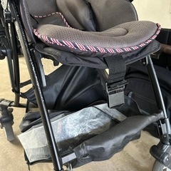 ピジョン ベビーカーとベビージムの画像