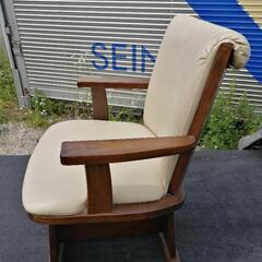 【配達無料】回転座椅子　機能正常の画像