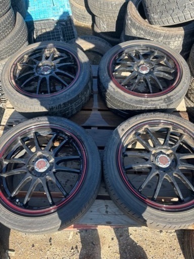 車のパーツ タイヤ、ホイール