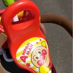 アンパンマン三輪車の画像