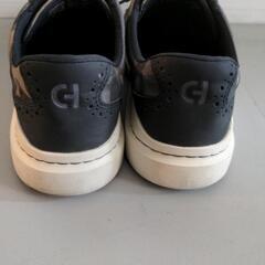 コールハーン　スニーカー　カモフラ柄　迷彩の画像