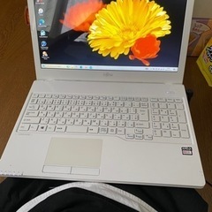 富士通
ノートパソコン