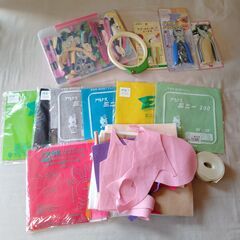 【日程調整中】刺繍糸、フリーステッチングニードル、ハトメパンチ、...