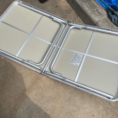 折りたたみテーブル　机　家具の画像
