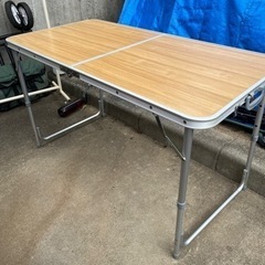 折りたたみテーブル　机　家具