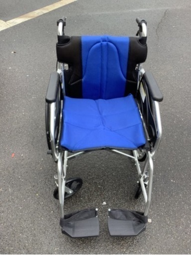 車椅子 ノーパンクタイヤ 軽量 コンパクト 自走式 A101-DBAB カドクラ　リサイクルショップ宮崎屋　佐土原店　24.6.8F