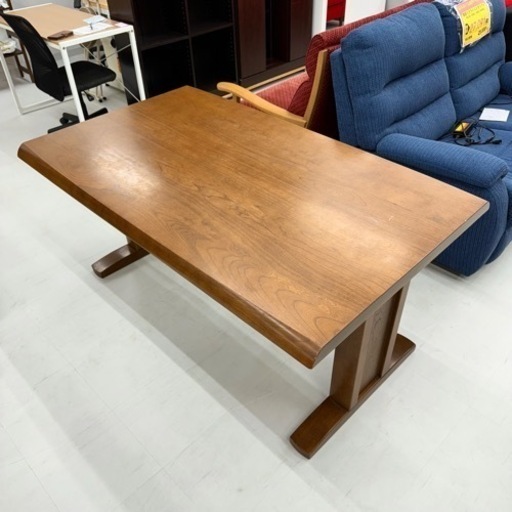 【お買い得‼️】高級♪ カリモク家具 150cm幅ダイニングテーブル 4人掛けサイズ 天然木製ブラウン♪