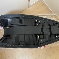 ホーネット600 純正シートの画像