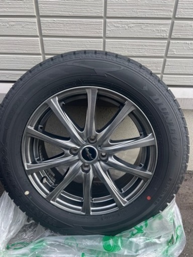 ライズ、ロッキースタッドレススタイヤ4本　16インチ　1シーズン使用