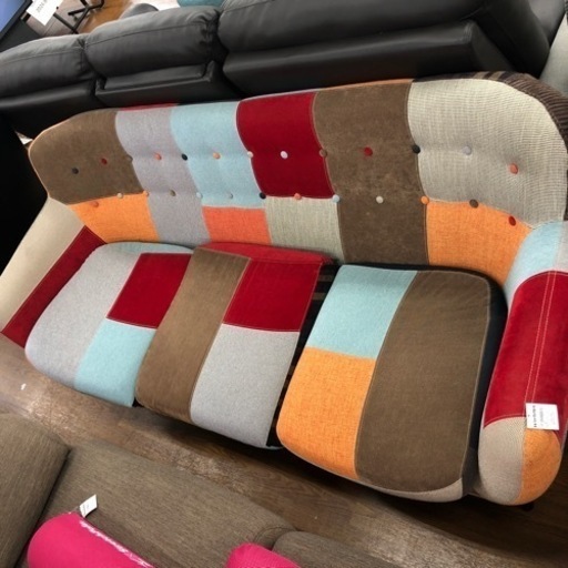 NAVIA 3人掛けソファー　33,000円