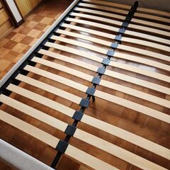 【無料】ダブルベッド＋マットレスの画像