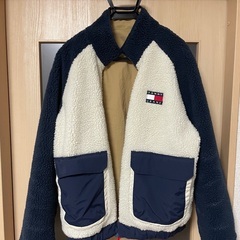 TOMMY JEANS リバーシブルシェルパジャケットの画像