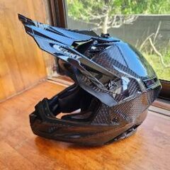 [NEW] ダートバイクヘルメットカーボン  [緊急]