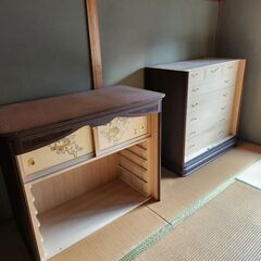 【無料】府中家具の高級桐ダンスの画像
