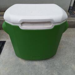 ColemanクーラーBOX