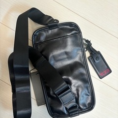 【未使用】 Tumi トゥミ　レザー　ショルダーバッグ 
の画像