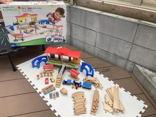 大きな 2階建てステーショントレインセット BRIO互換あり