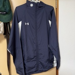 アンダーアーマー　ナイロンジャケット