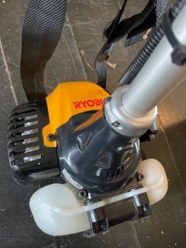 商談中(引取6/15まで)RYOBI エンジン刈払機 EKM-2630