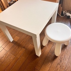 【お取引進行中】IKEA テーブル&椅子の画像