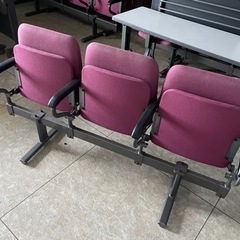 引取限定　三人掛け ロビーチェア 折りたたみ式　オフィス　閉店　家具　の画像