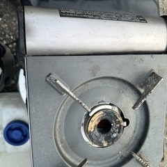 カセットコンロと中華鍋　生活雑貨 調理器具 ガステーブル