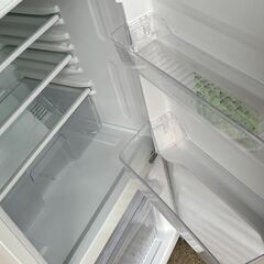 単身者向け 2ドア冷蔵庫 110L ユーイング UR-F110F 2016年製 中古動作品 クリーニング済み の画像