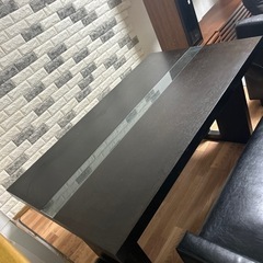 ダイニングテーブル　
家具 の画像