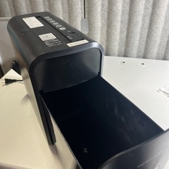 C886 KOKUYOコクヨ デスクサイド シュレッダー KPS-X80の画像