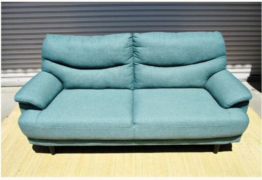 ファブリックソファ 2人掛け　2シーター　エメラルドグリーン　布　ラブソファ　きれい　インテリア ソファ　ソファー