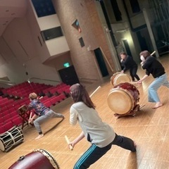 大きなステージでのびのび練習！和太鼓教室！！の画像