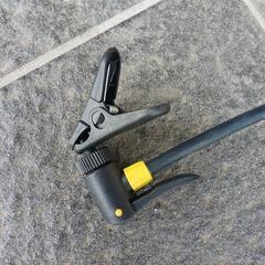 自転車　空気入れの画像