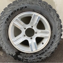 車のパーツ タイヤ、ホイールの画像