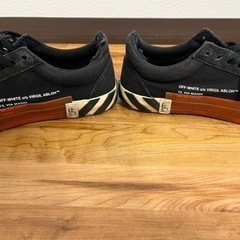 オフホワイトスニーカー　サイズ43の画像