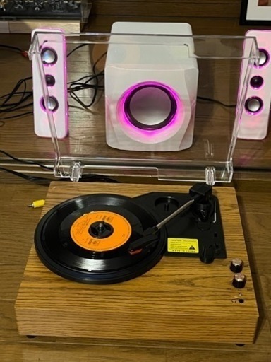 レコードプレイヤーと2.1chスピーカー