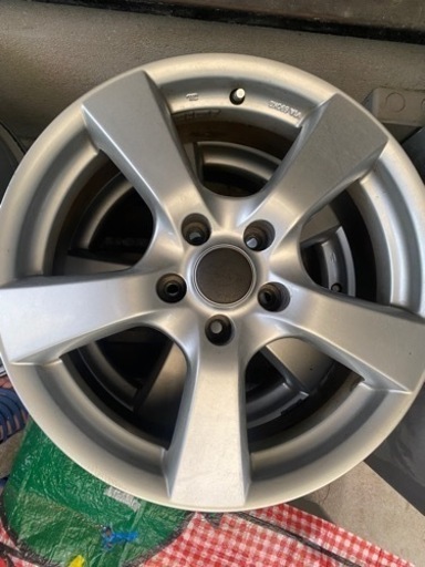 車のパーツ タイヤ、ホイール トヨタ ハリアー