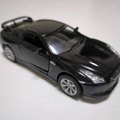 ニッサン　GT-Rの画像
