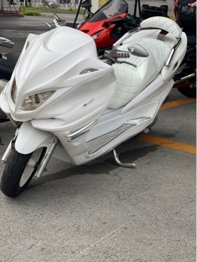 マジェスティー