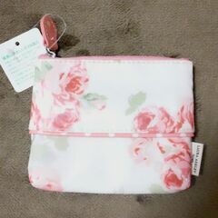 【新品 未使用】LAURA ASHLEY HOME ポケットティ...