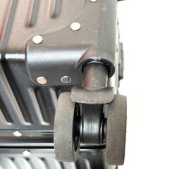 【お取引決まりました】訳あり スーツケース 黒 L 7泊以上 71L アルミフレーム ダブルキャスター 靴/バッグ バッグ アタッシュケースの画像